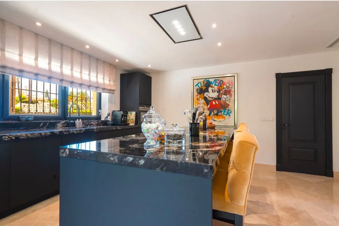 4 bedrooms villa in Cala de Mijas for sale