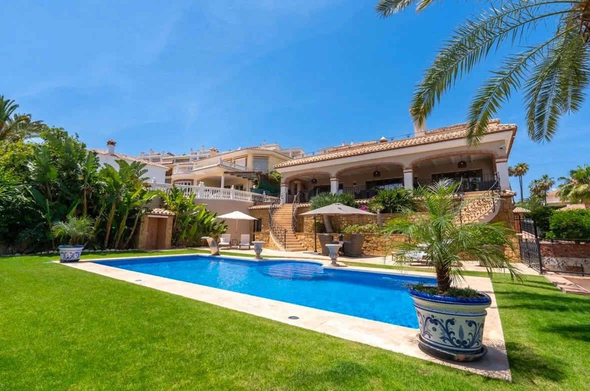 4 bedrooms villa in Cala de Mijas for sale