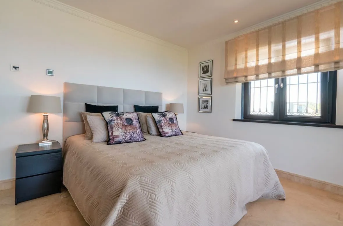 4 bedrooms villa in Cala de Mijas for sale