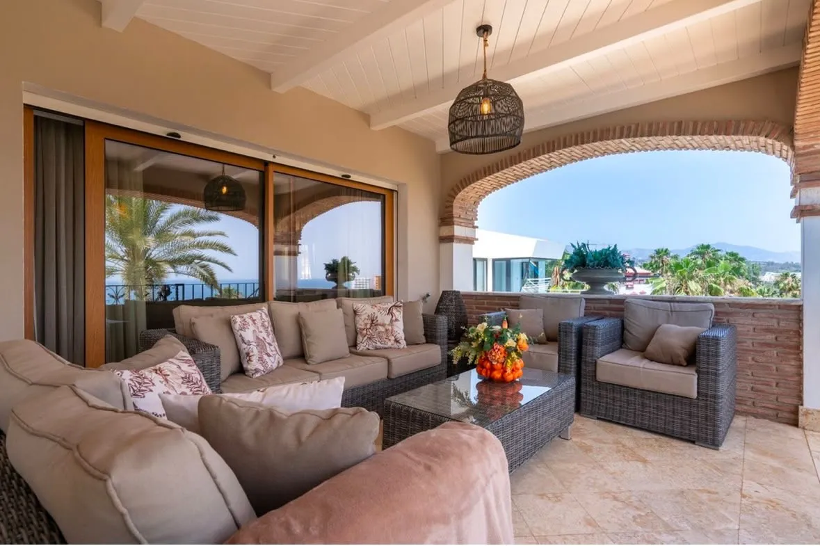 4 bedrooms villa in Cala de Mijas for sale