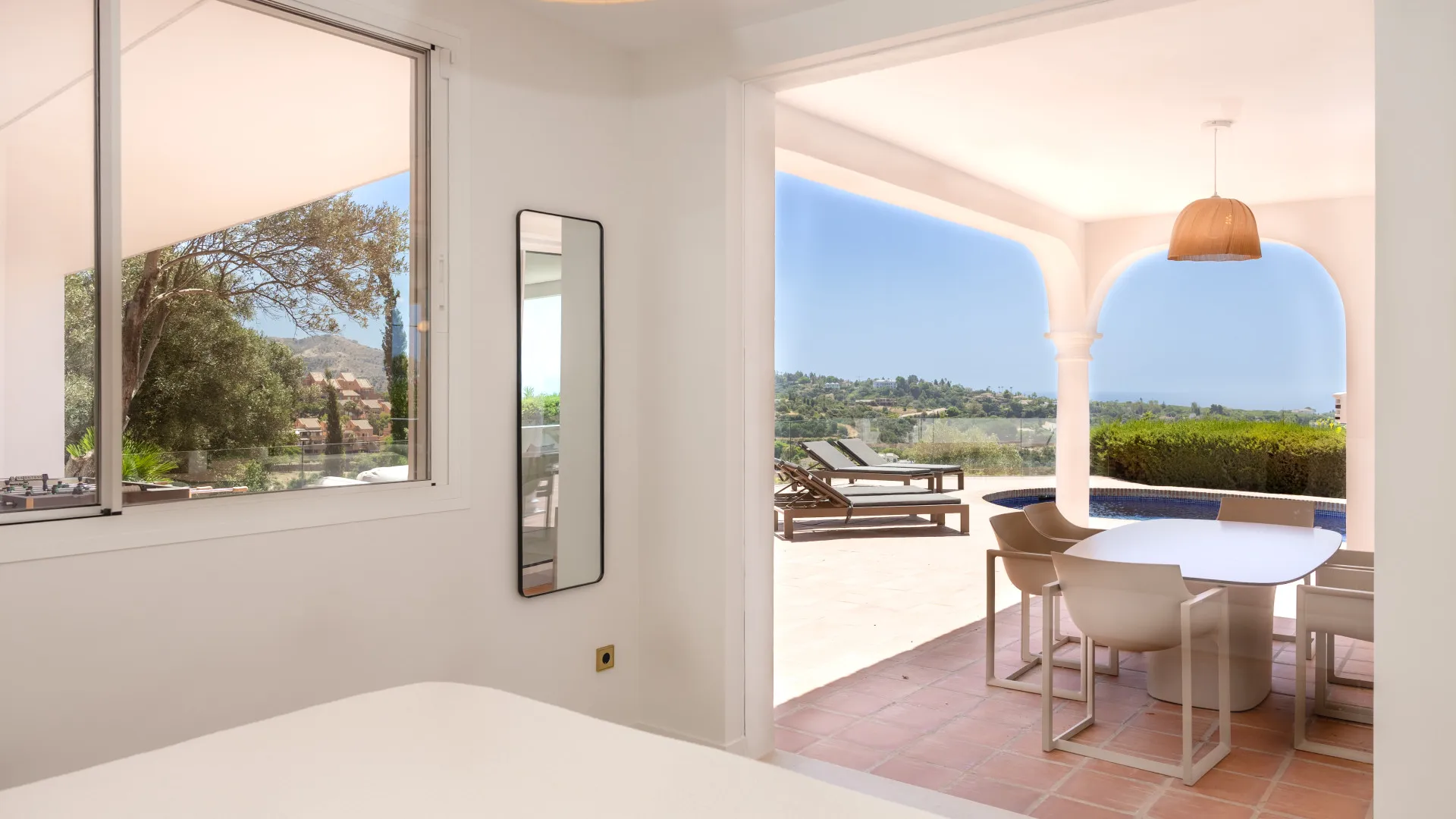 For sale villa in Elviria