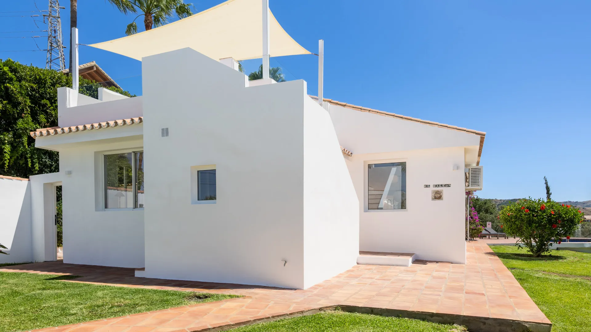 For sale villa in Elviria