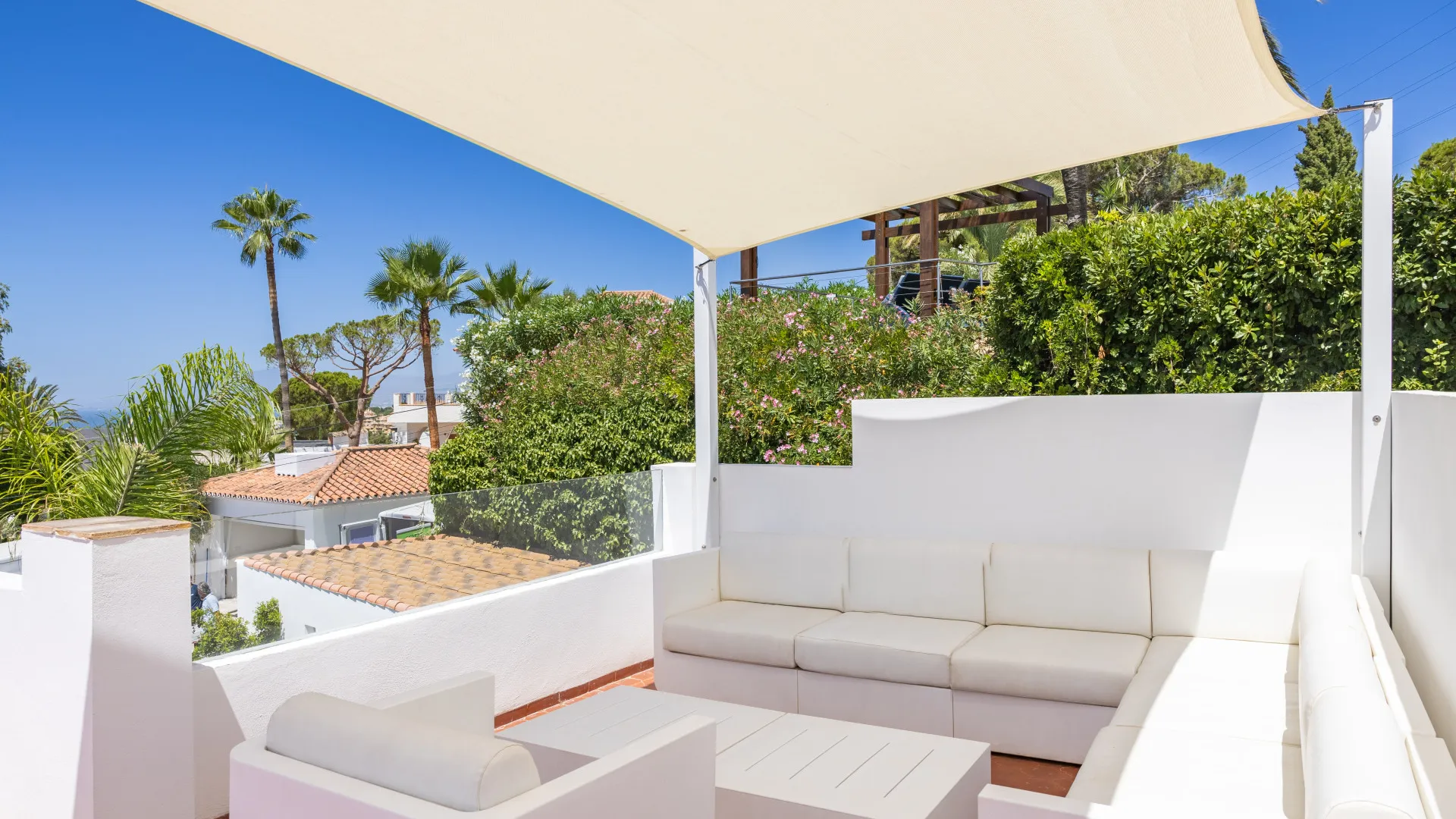For sale villa in Elviria