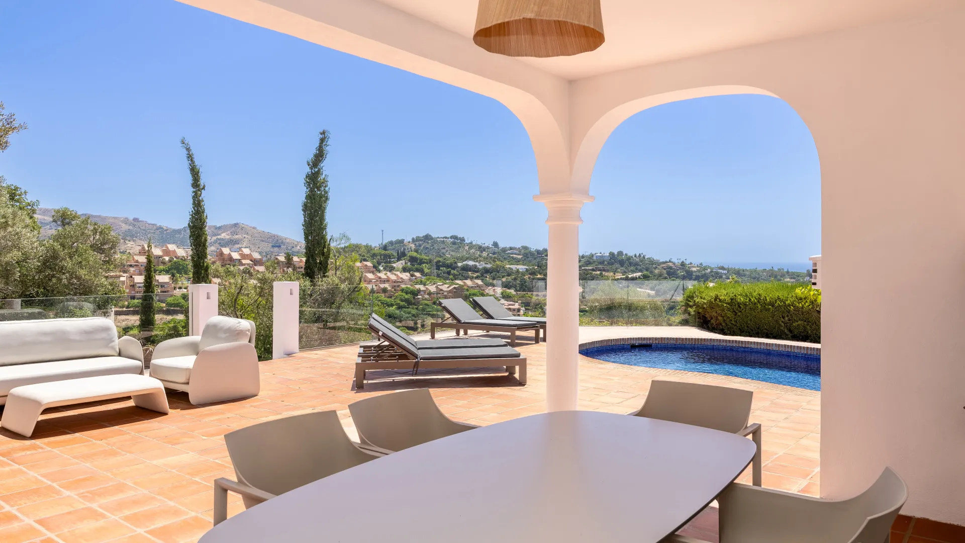 For sale villa in Elviria
