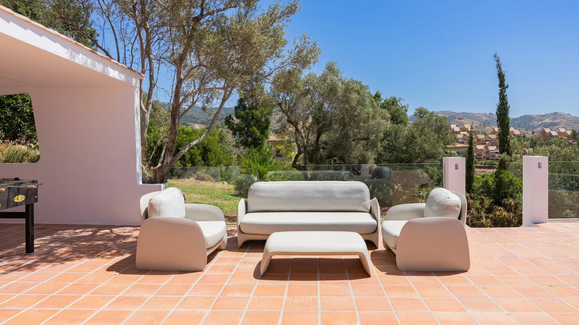 For sale villa in Elviria