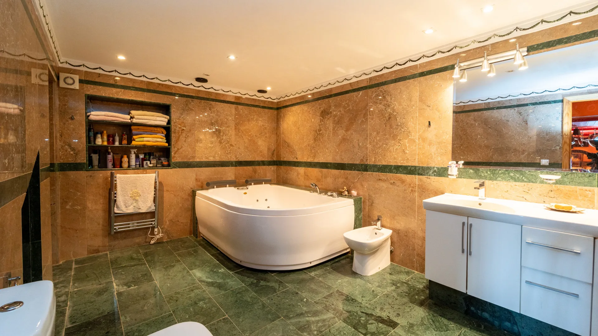 4 bedrooms villa for sale in Torremuelle
