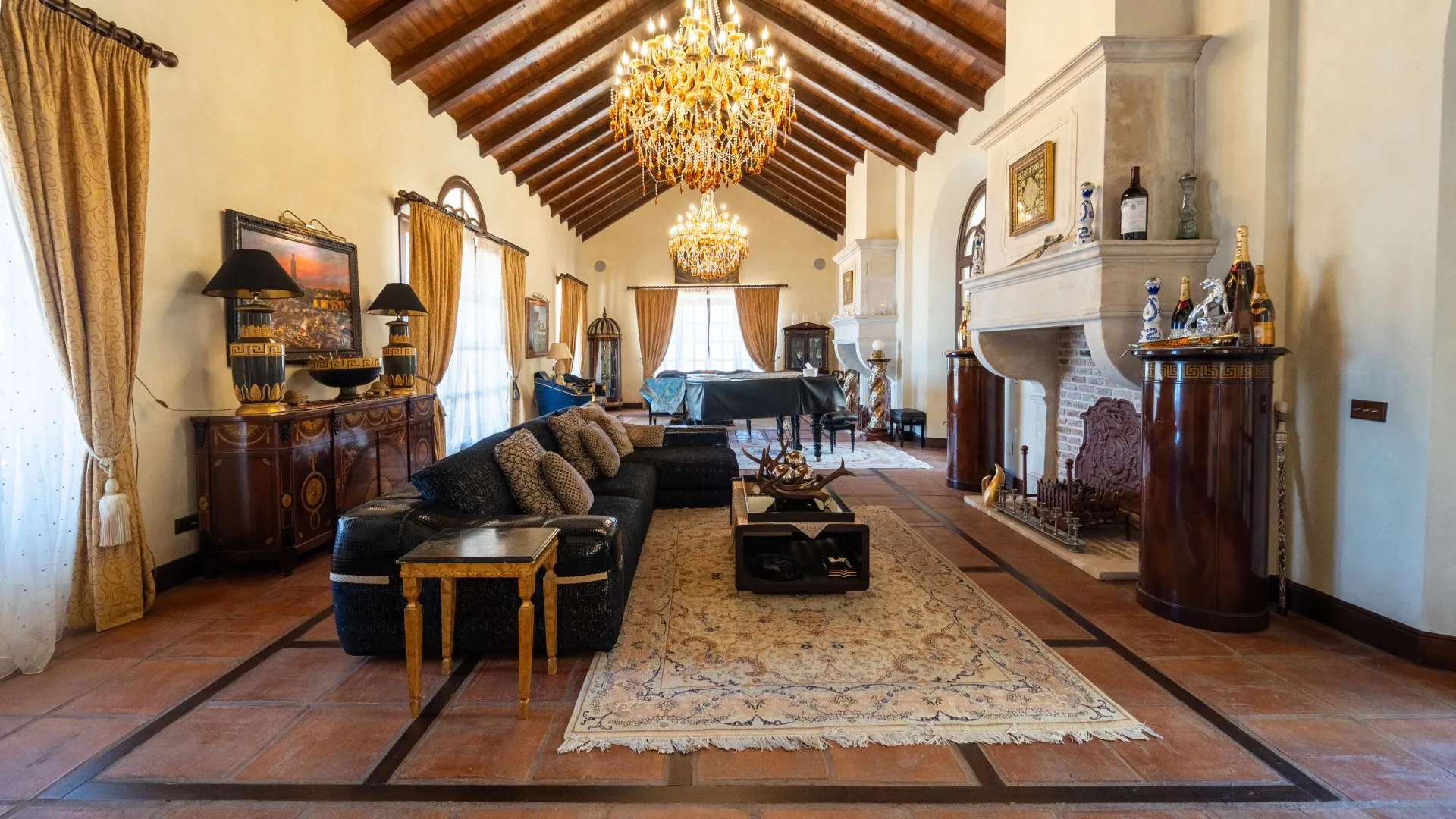 Villa for sale in La Mairena