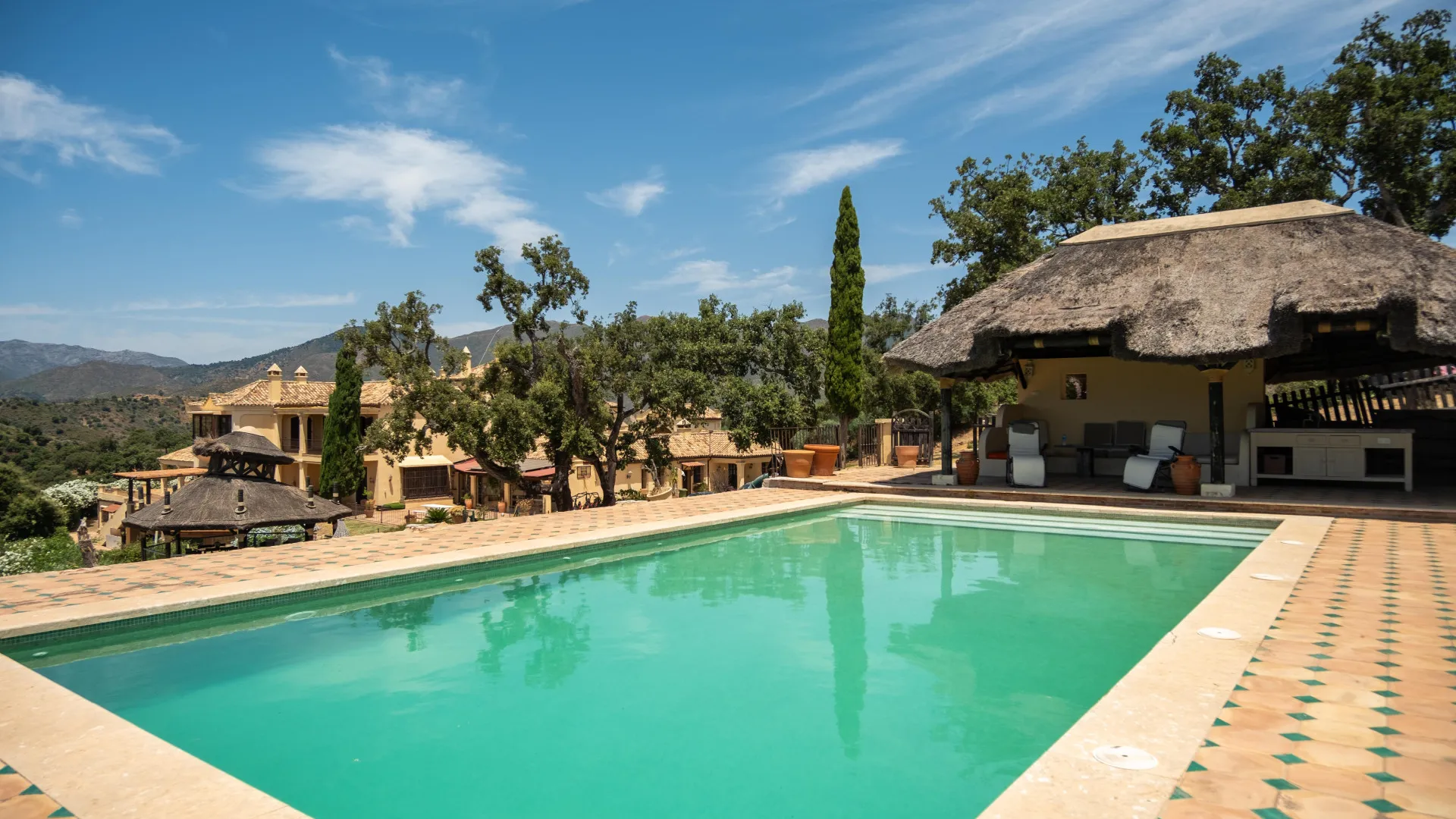 Villa for sale in La Mairena