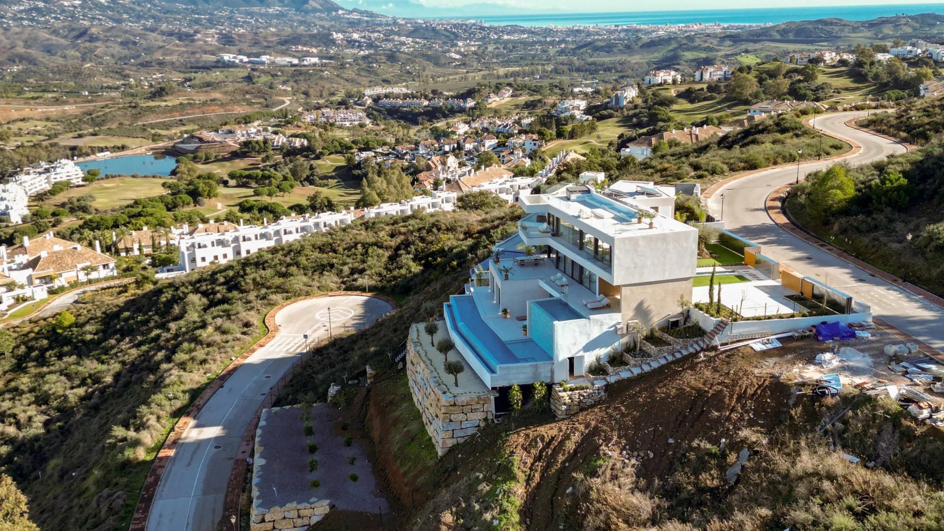 For sale villa with 5 bedrooms in La Cala Golf Resort