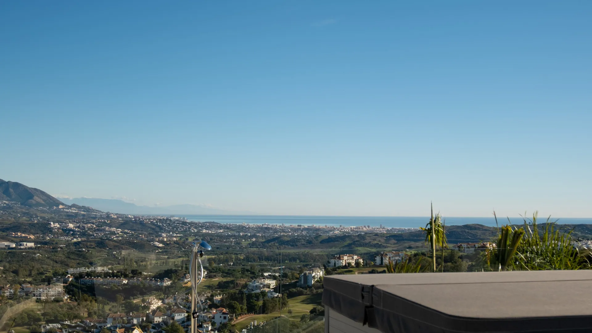 For sale villa with 5 bedrooms in La Cala Golf Resort