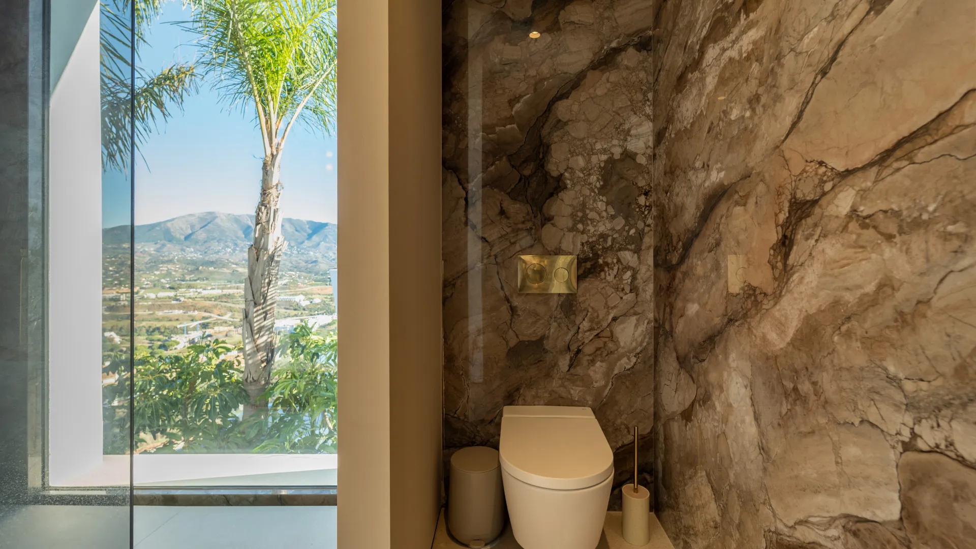 For sale villa with 5 bedrooms in La Cala Golf Resort