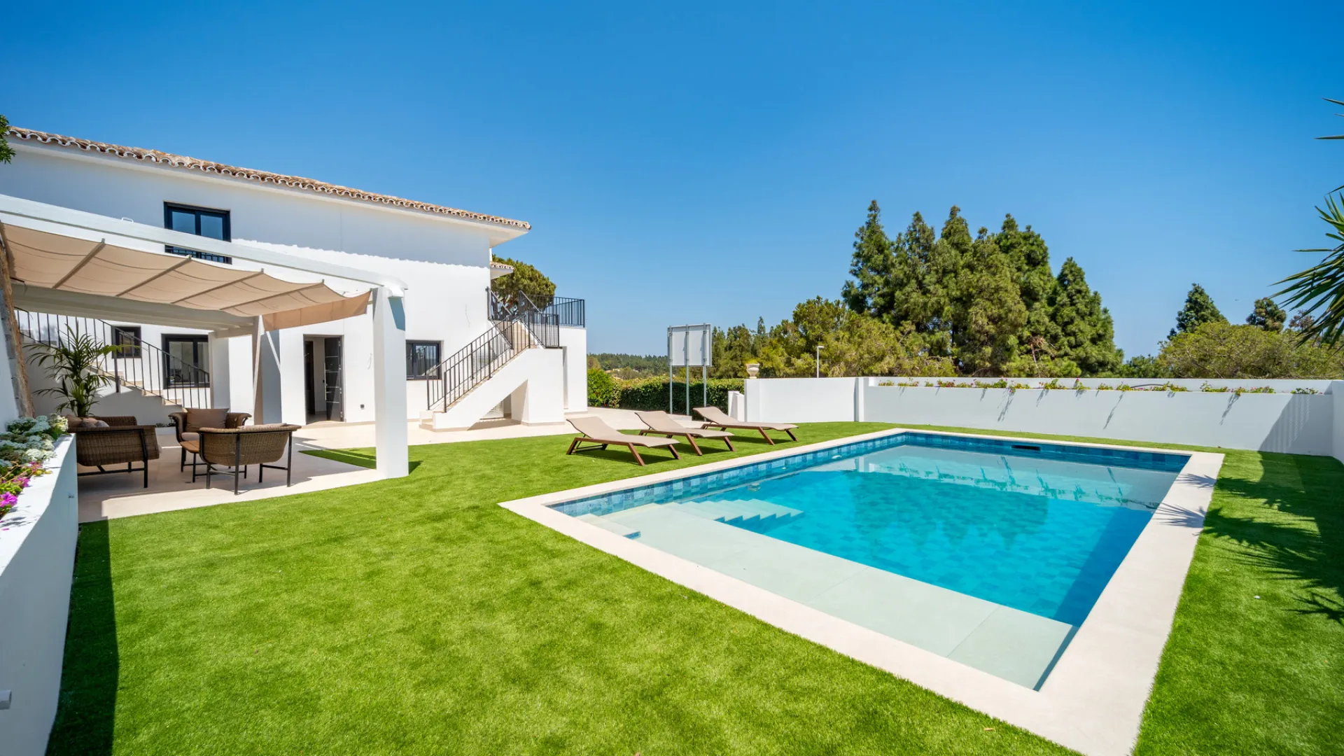Cala de Mijas 5 bedrooms villa for sale