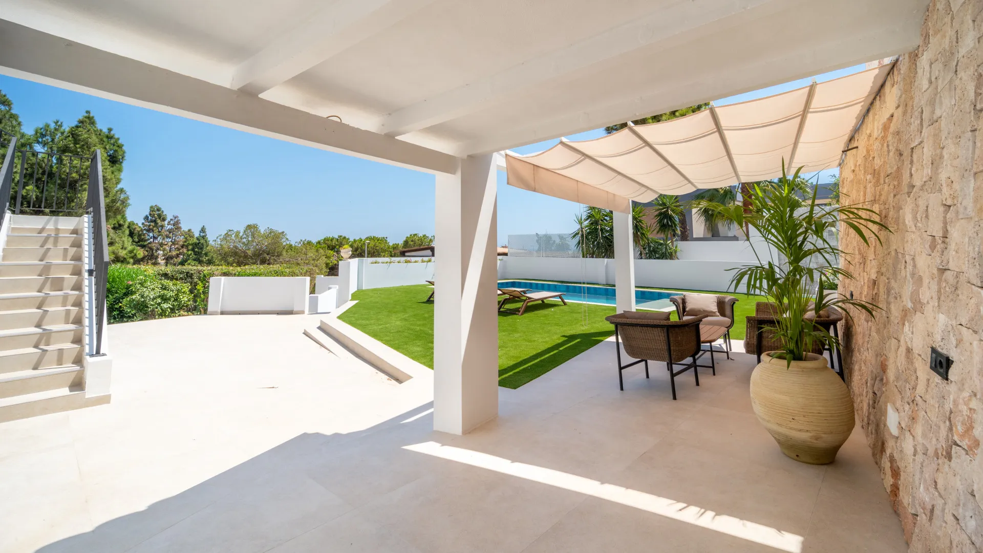 Cala de Mijas 5 bedrooms villa for sale