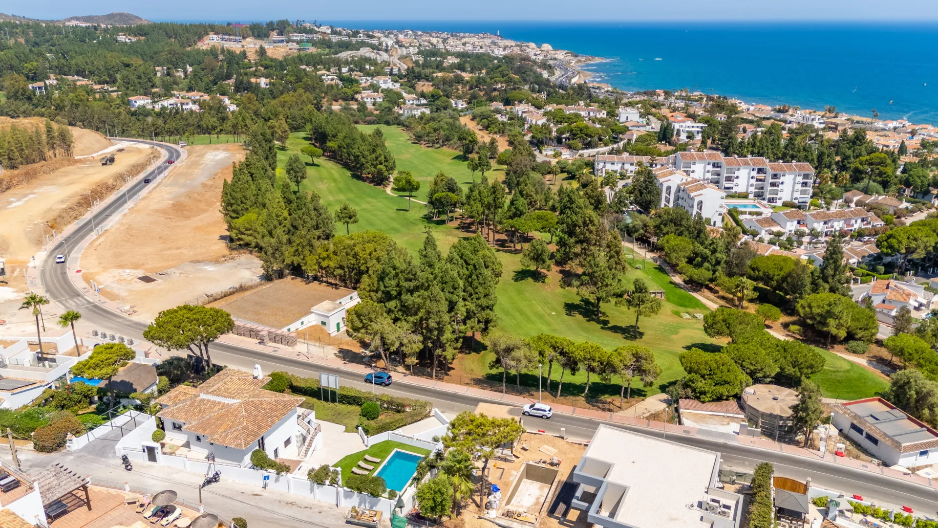 Cala de Mijas 5 bedrooms villa for sale