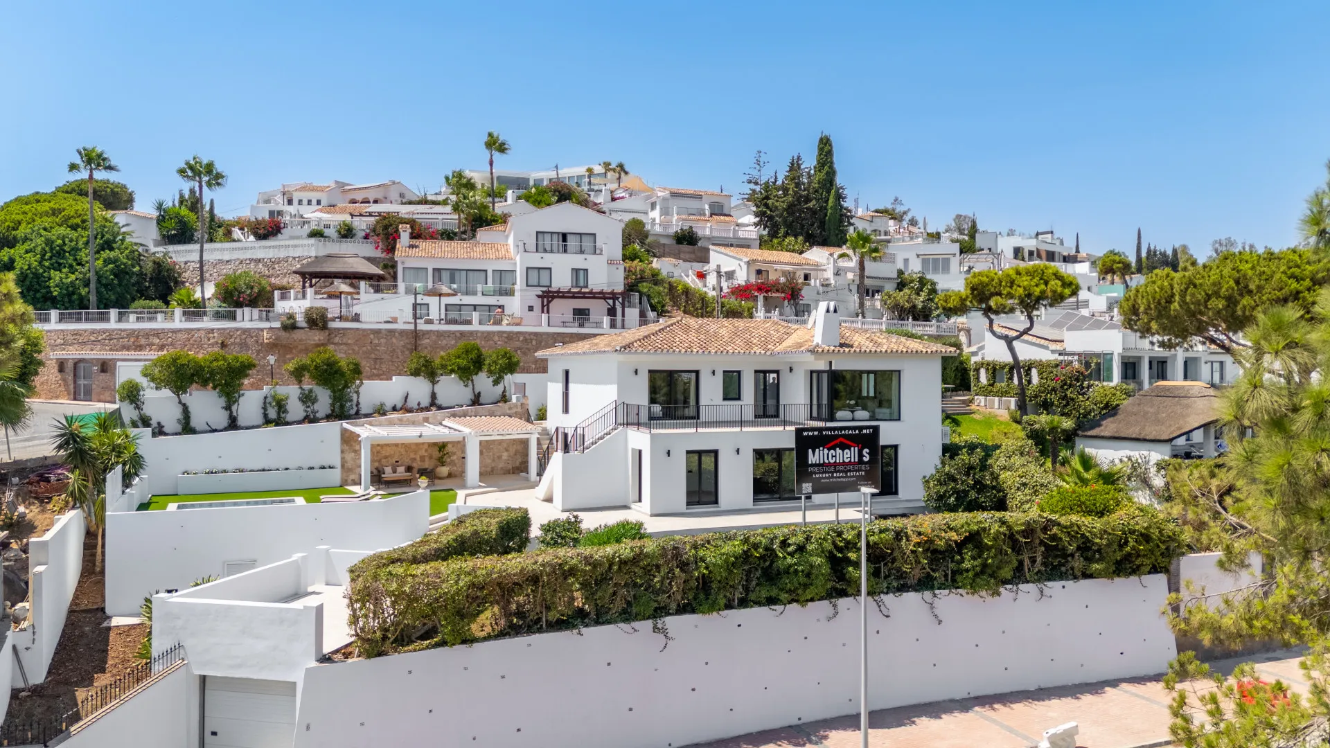 Cala de Mijas 5 bedrooms villa for sale