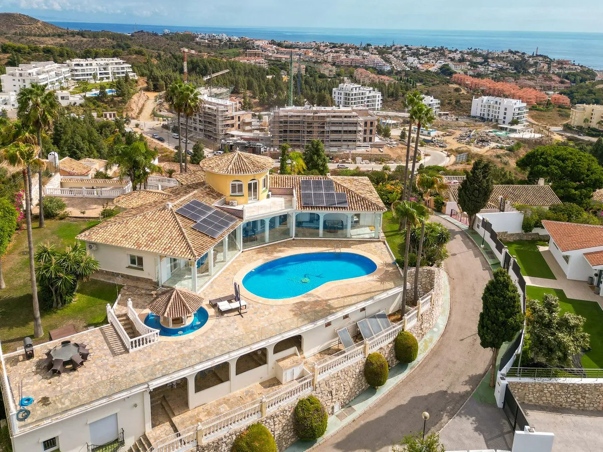 For sale villa in El Chaparral with 5 bedrooms
