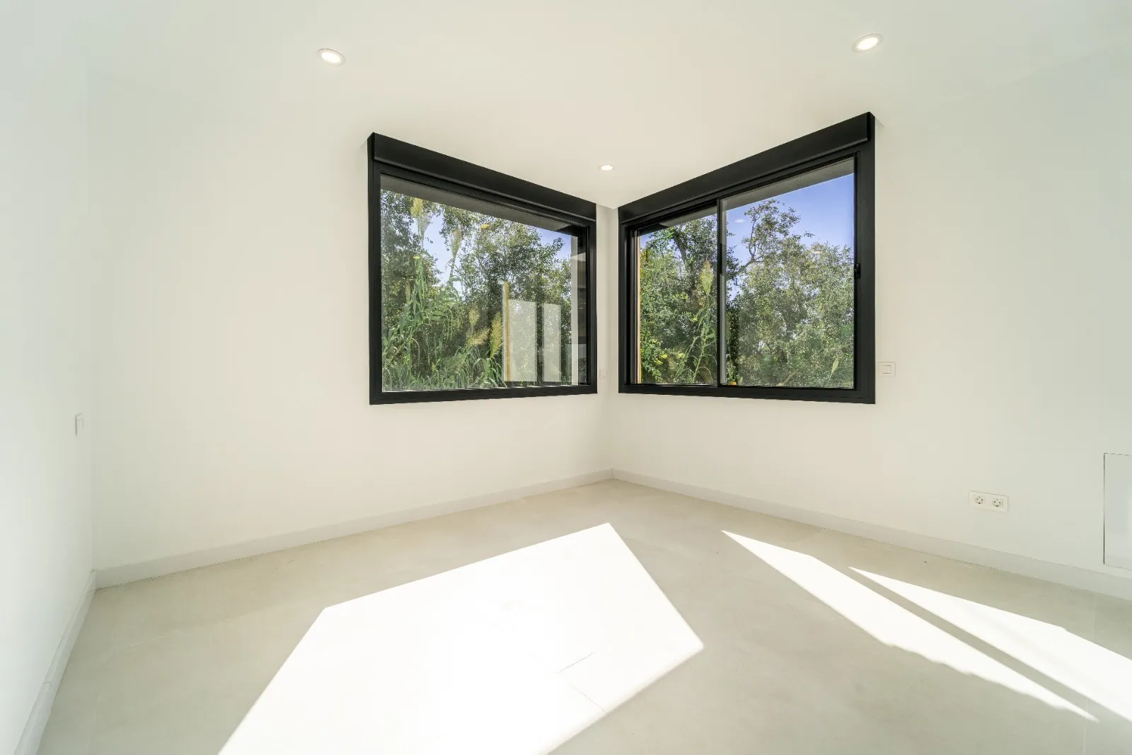 Villa a la venta de 5 dormitorios en Benalmadena Costa