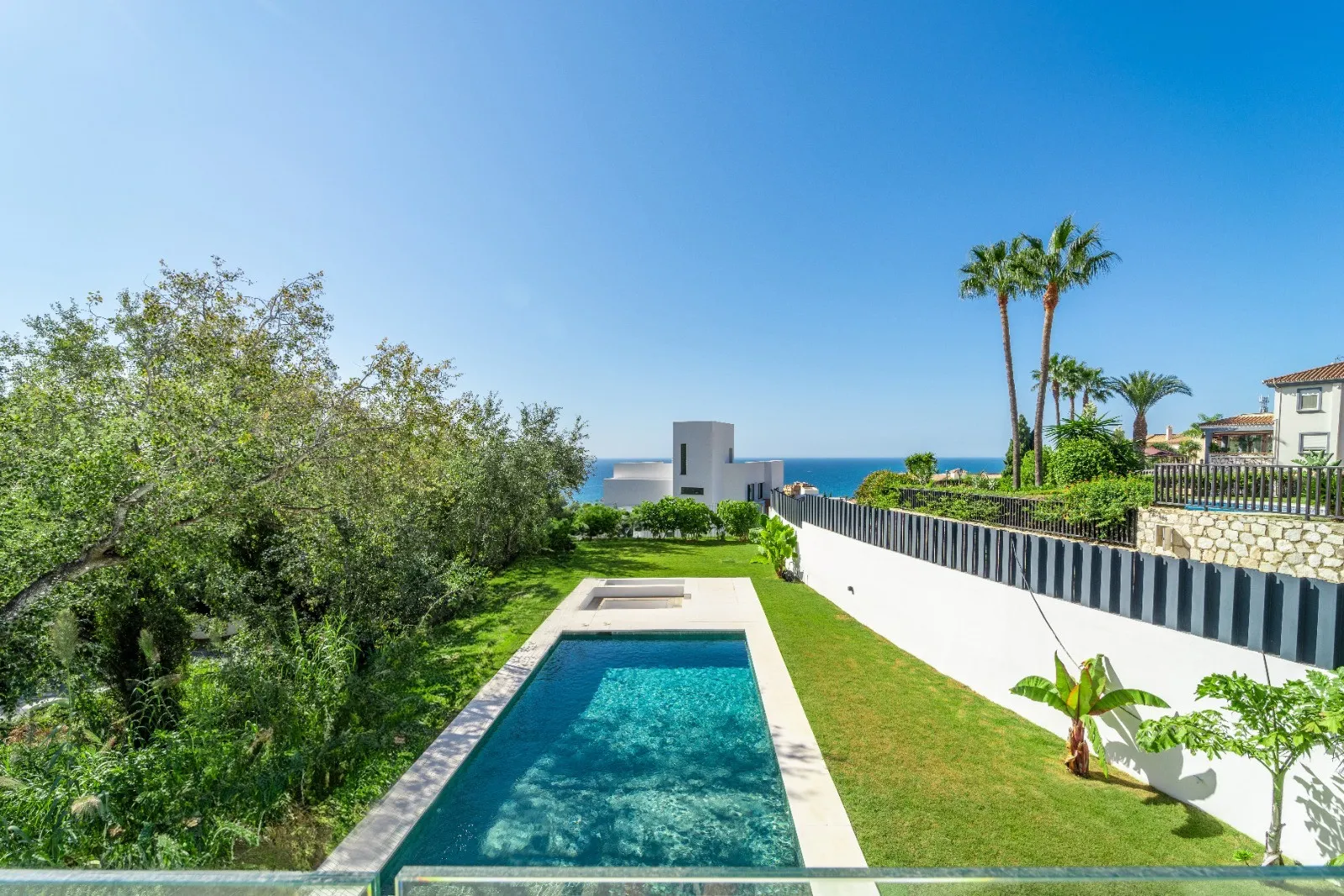 Villa a la venta de 5 dormitorios en Benalmadena Costa