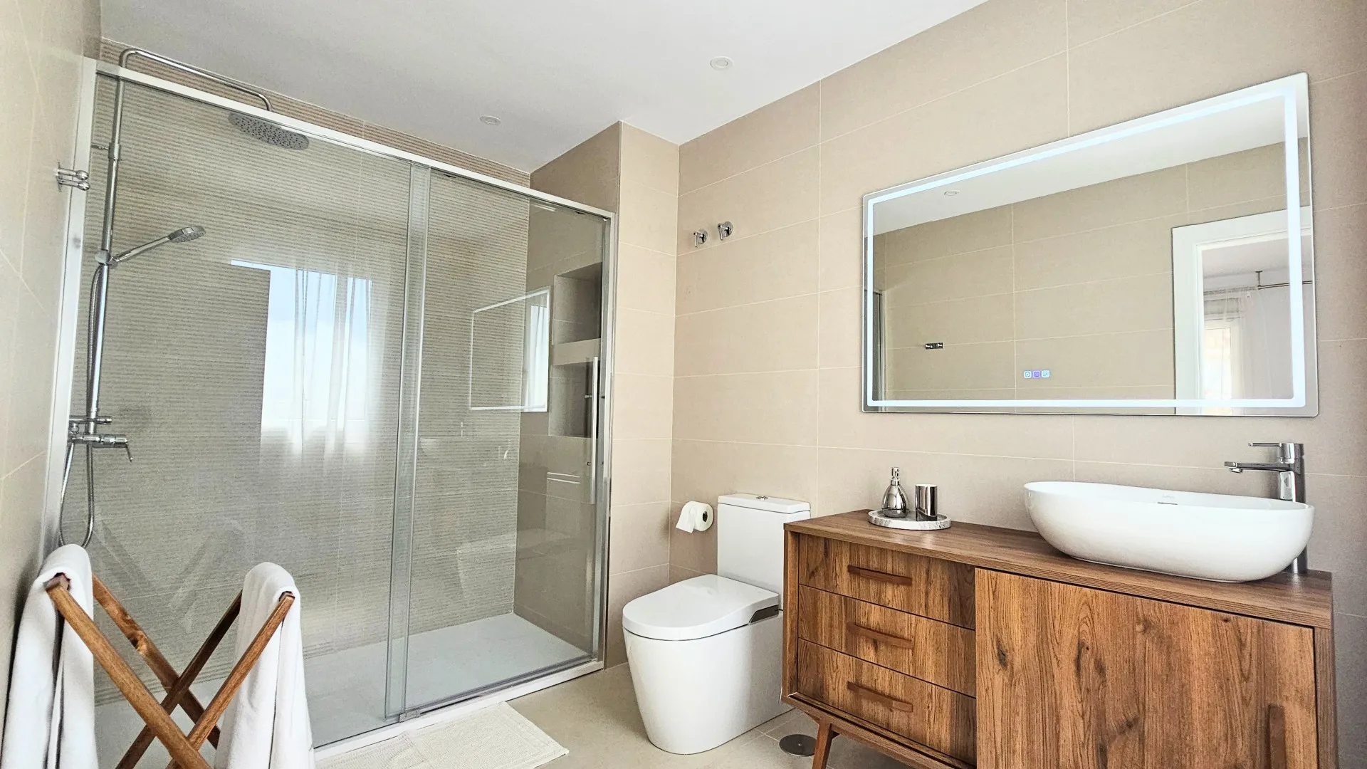 For sale villa with 5 bedrooms in Cala de Mijas