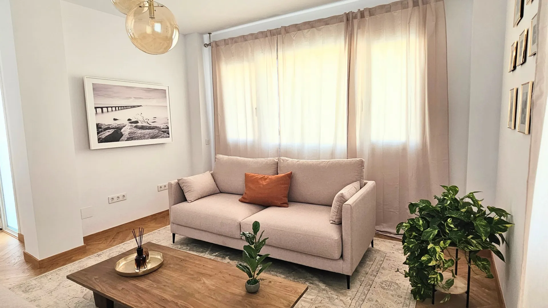 For sale villa with 5 bedrooms in Cala de Mijas
