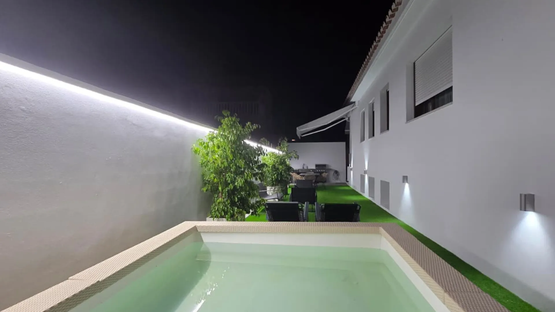 For sale villa with 5 bedrooms in Cala de Mijas