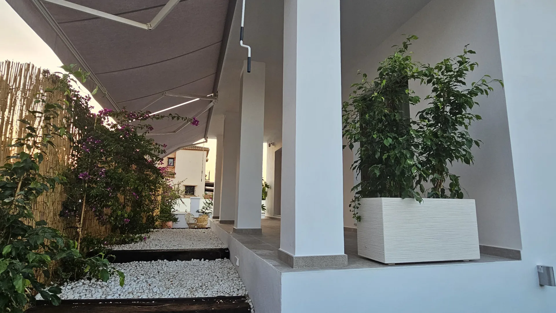 For sale villa with 5 bedrooms in Cala de Mijas