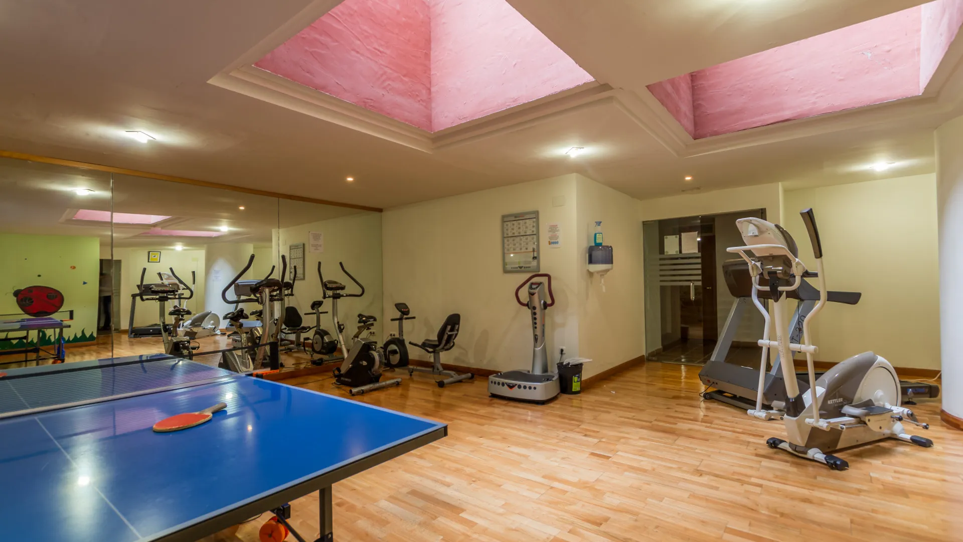 For sale ground floor apartment in Las Nayades