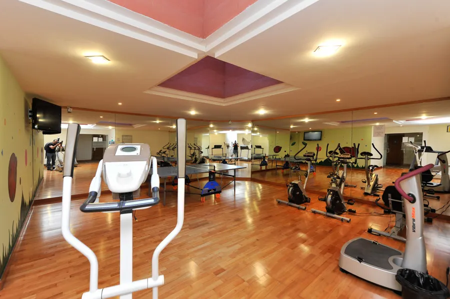 For sale ground floor apartment in Las Nayades