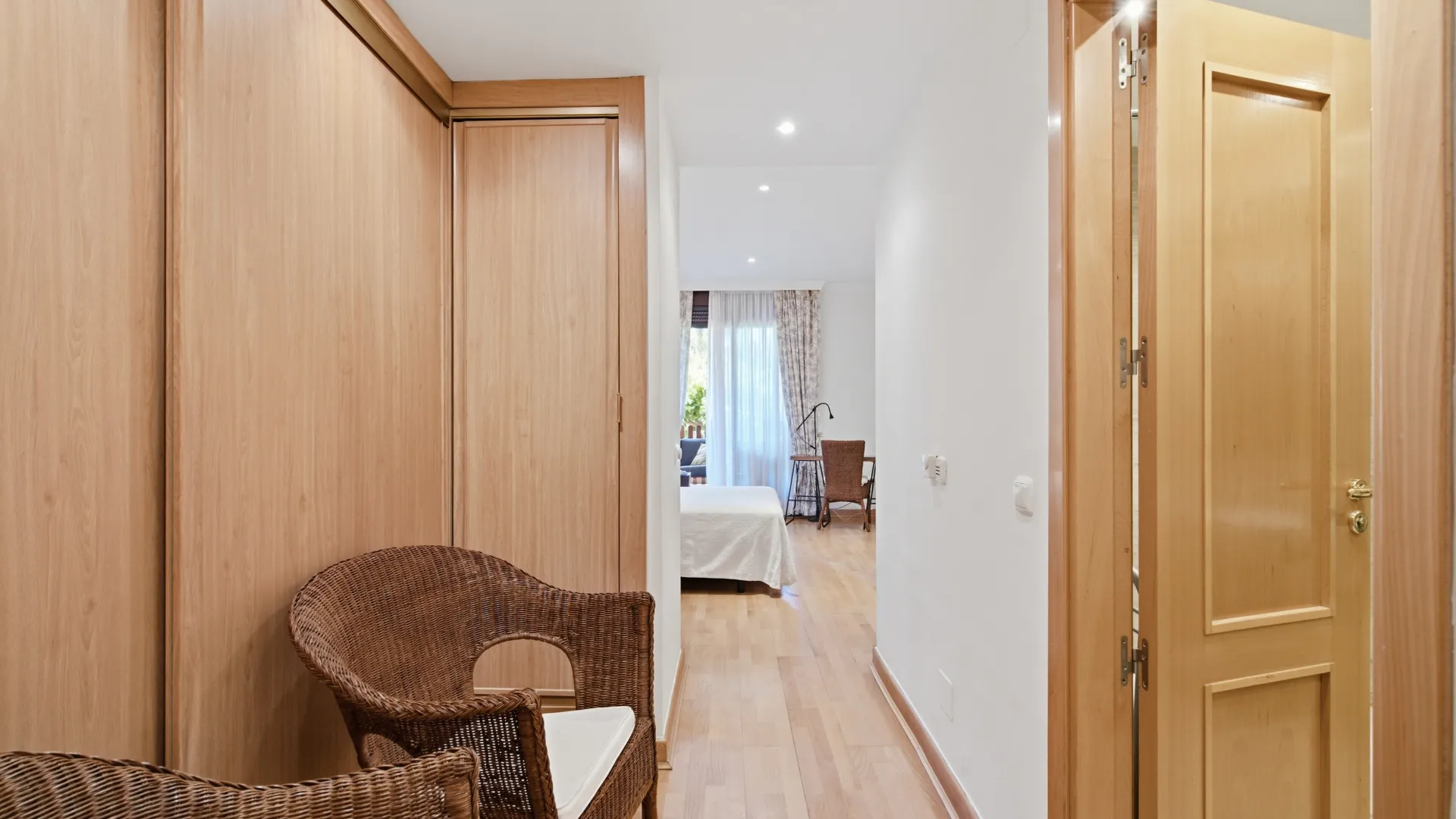 For sale ground floor apartment in Las Nayades
