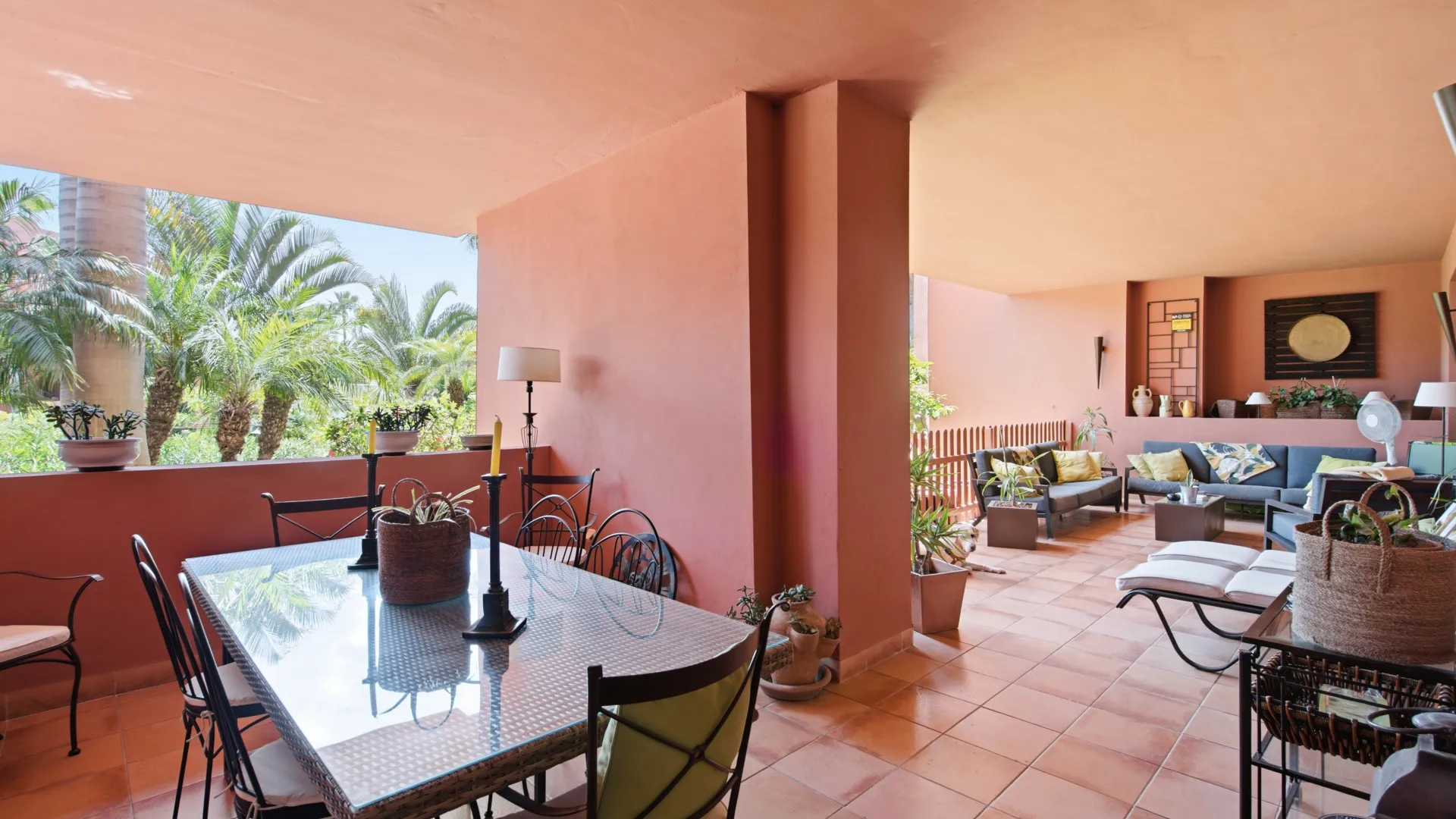 For sale ground floor apartment in Las Nayades