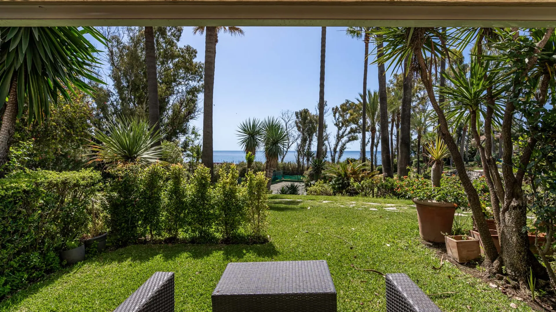 Buy town house in El Velerin with 5 bedrooms