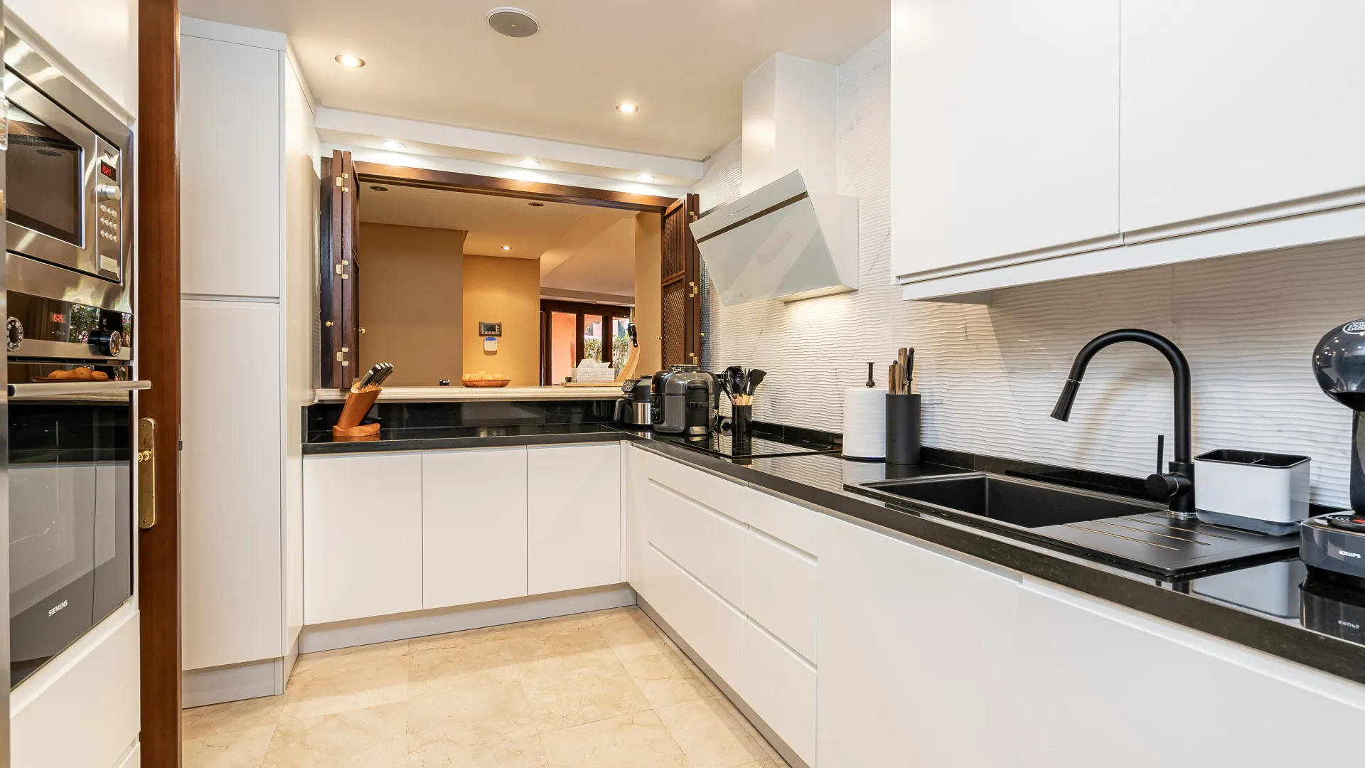 For sale Torre Bermeja 3 bedrooms ground floor apartment