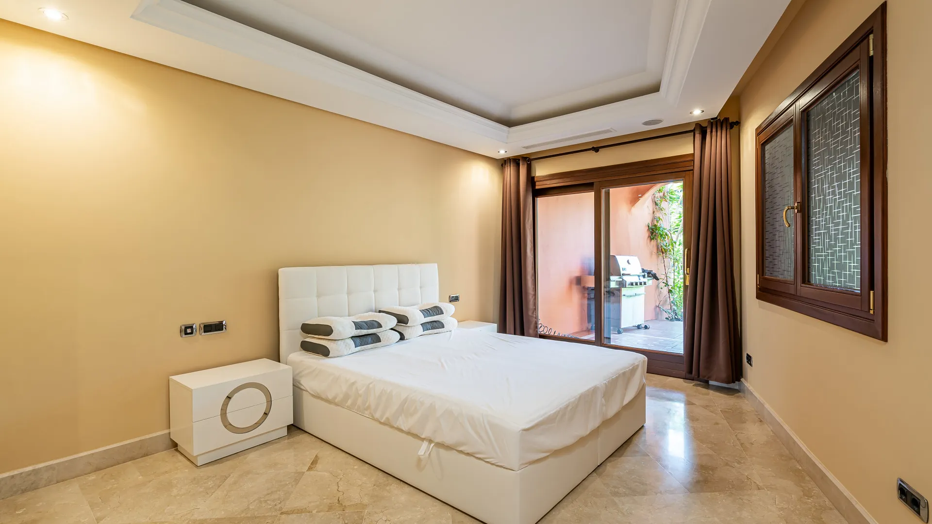 For sale Torre Bermeja 3 bedrooms ground floor apartment