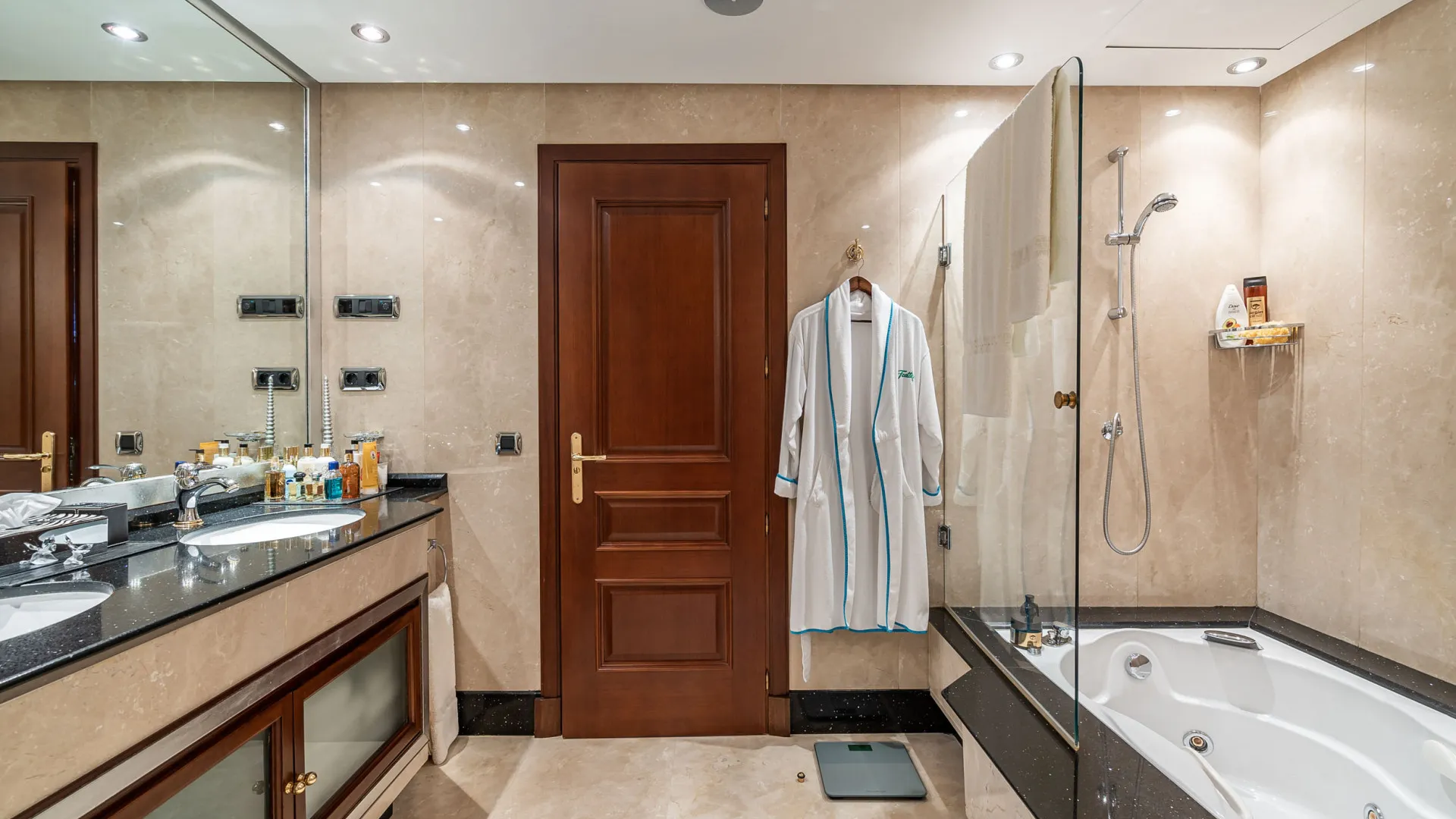 Se vende triplex en Torre Bermeja