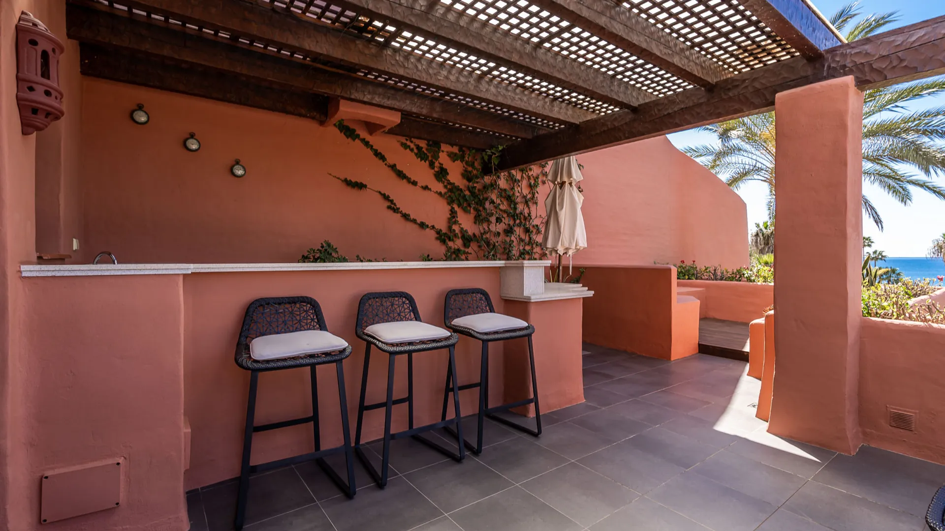 Se vende triplex en Torre Bermeja