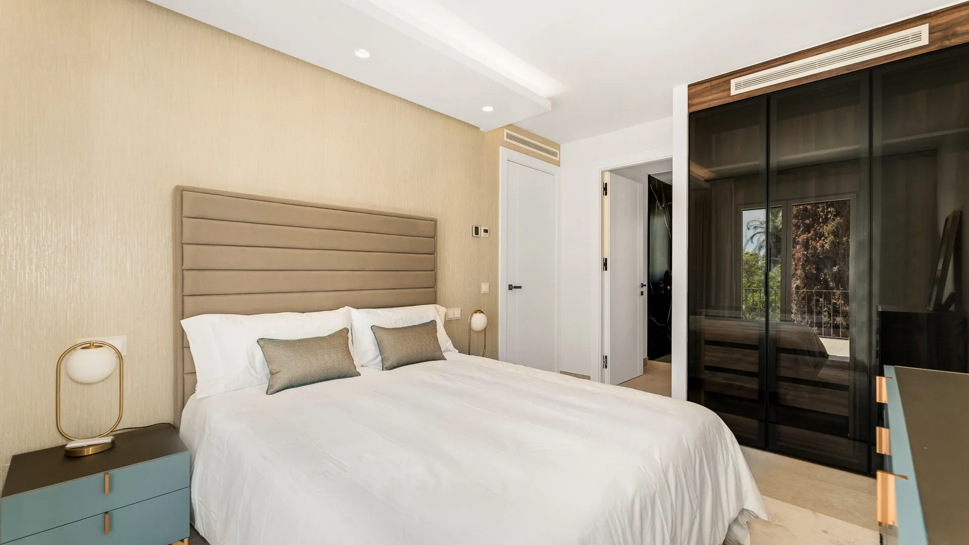 For sale town house in El Velerin