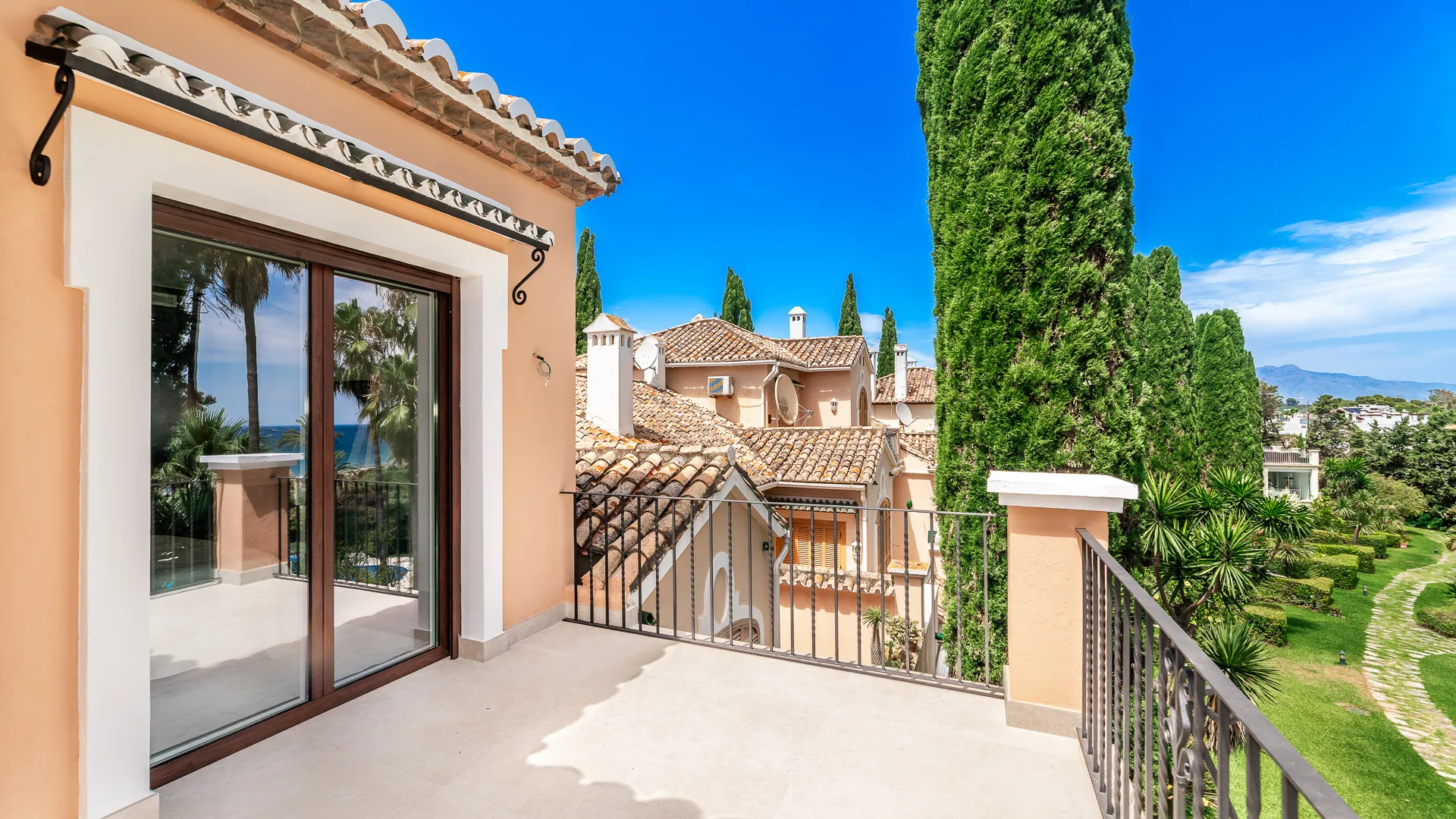 For sale town house in El Velerin