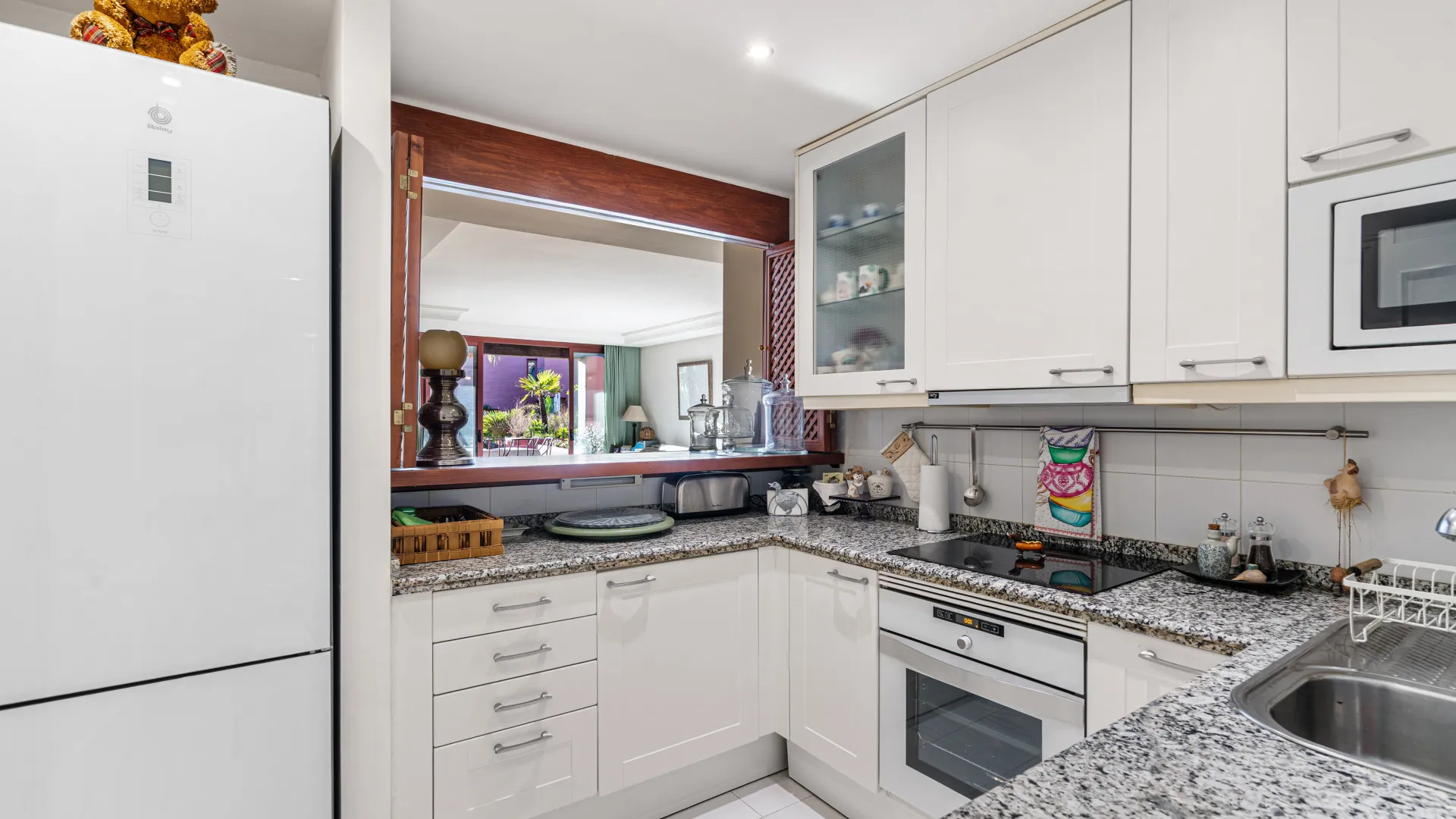 3 bedrooms duplex penthouse for sale in Menara Beach
