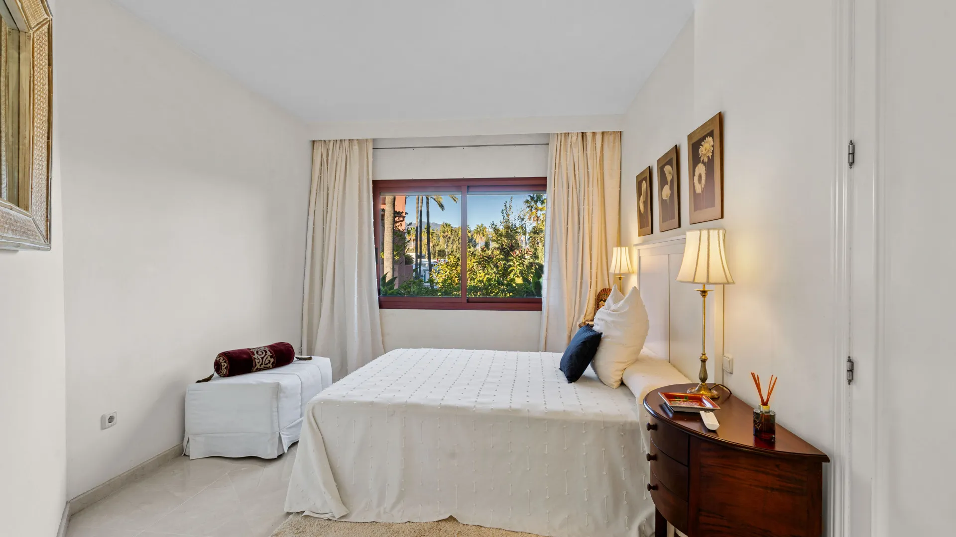3 bedrooms duplex penthouse for sale in Menara Beach