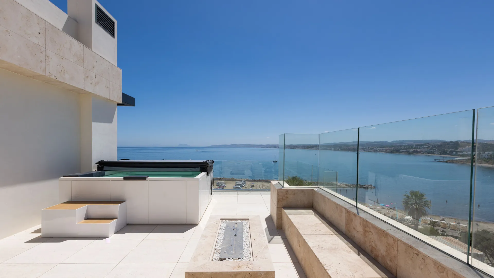 Estepona Puerto, Ático de 3 dormitorios en venta