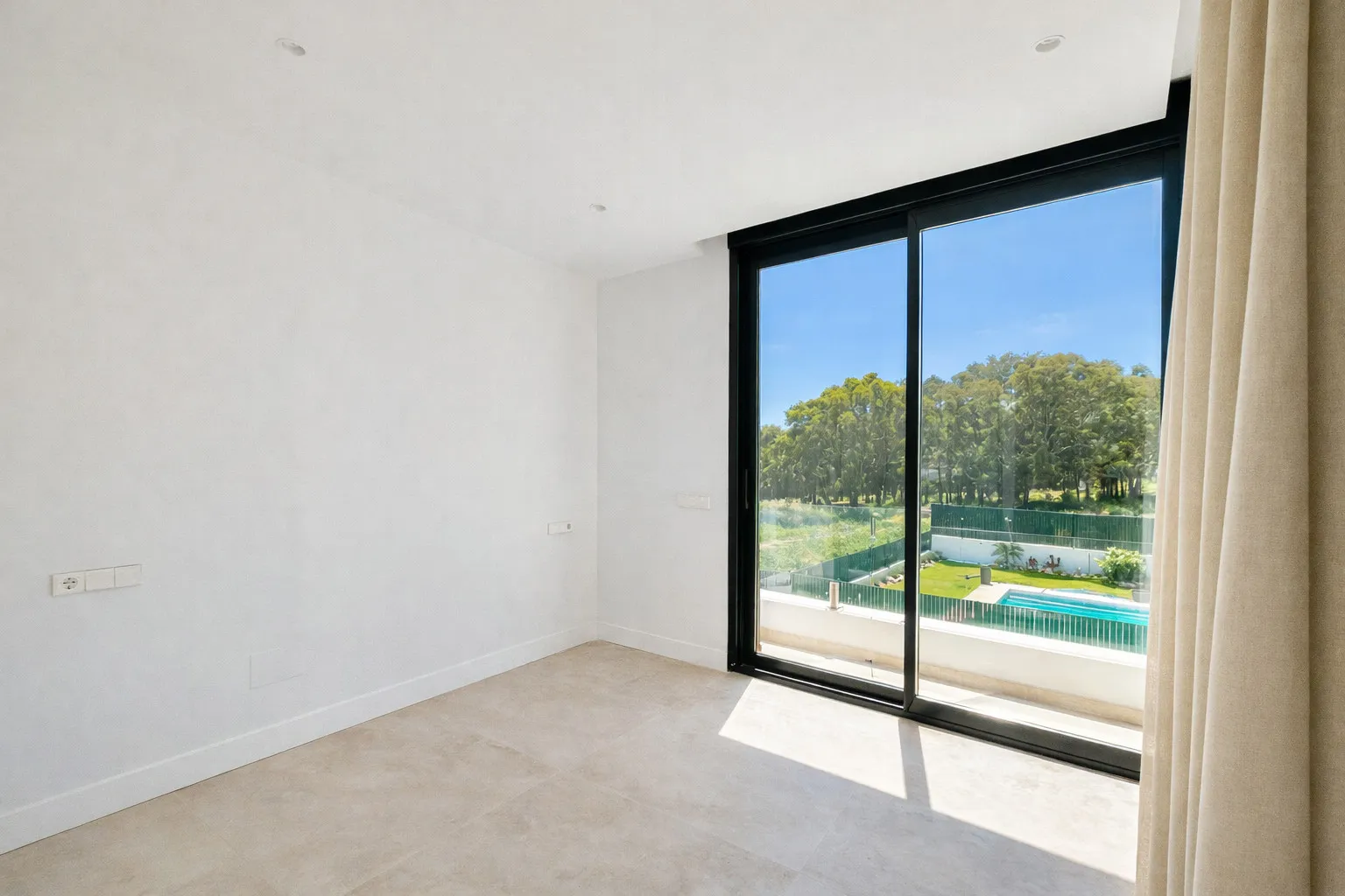 For sale villa in Monte Biarritz with 6 bedrooms