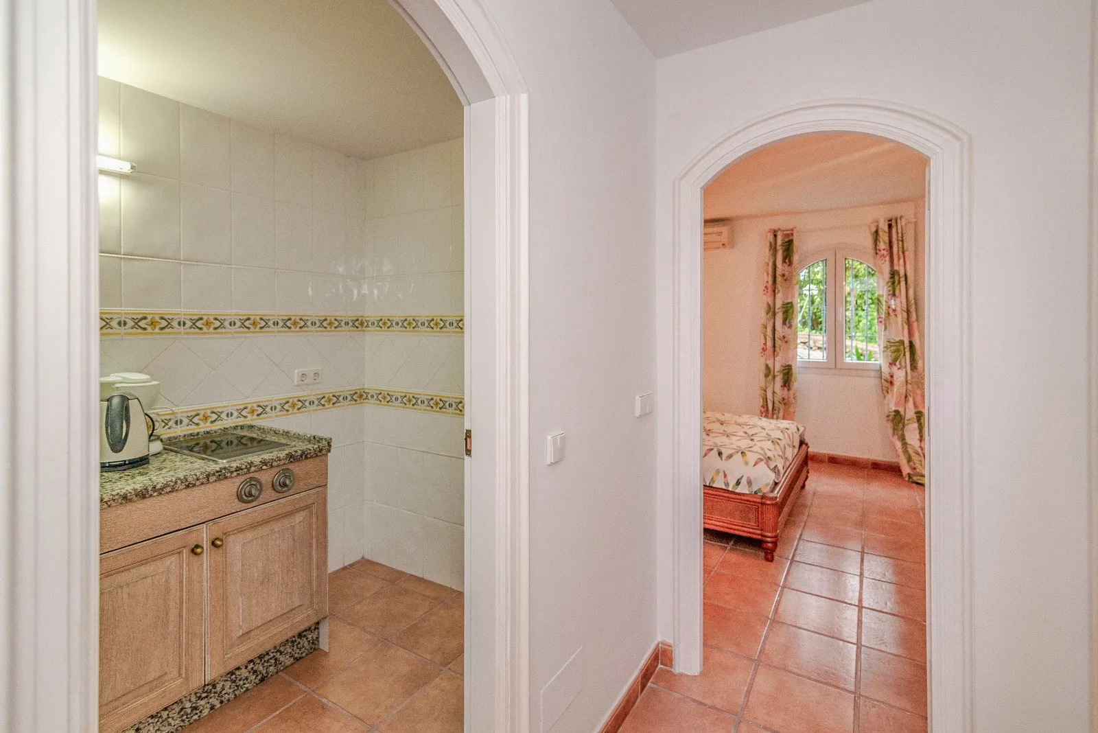 Rio Real 6 bedrooms villa for sale