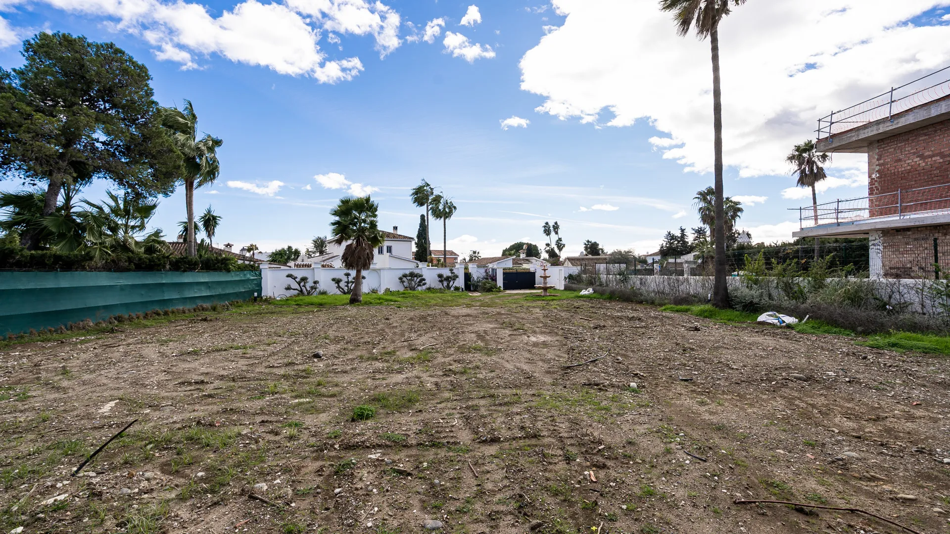 Parcela de 6 dormitorios en venta en El Saladillo