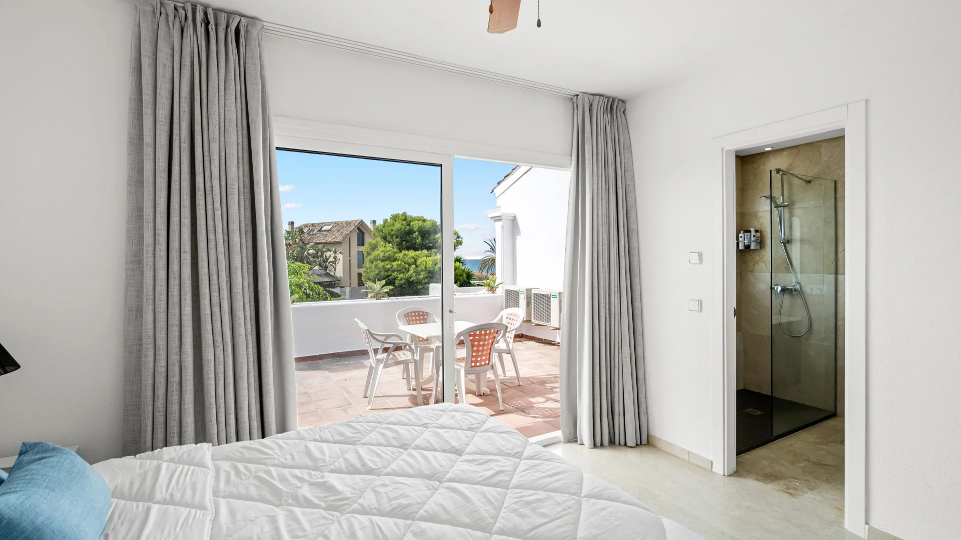 Town house for sale in Costabella with 3 bedrooms