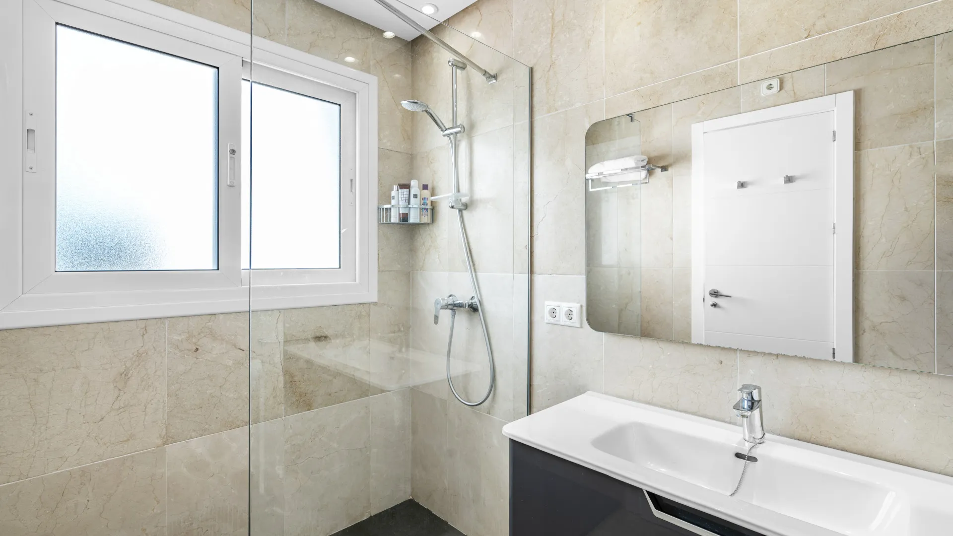 Town house for sale in Costabella with 3 bedrooms