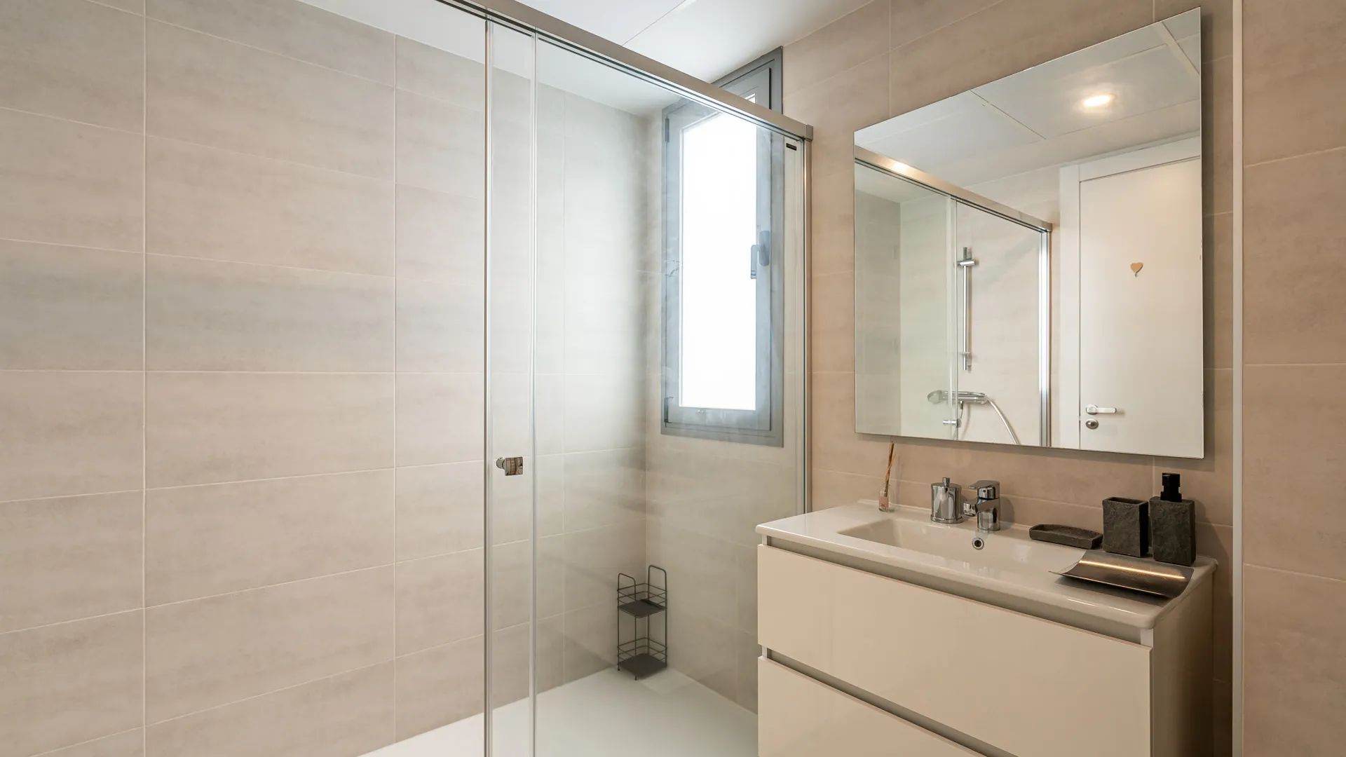 Comprar apartamento planta baja de 2 dormitorios en Vanian Green Village