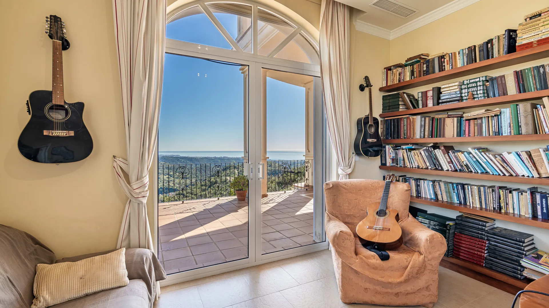 Villa en venta en Forest Hills