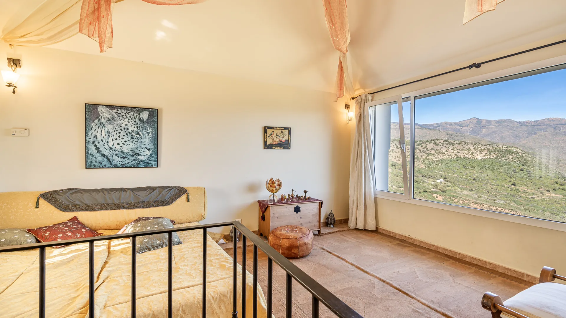 Villa en venta en Forest Hills