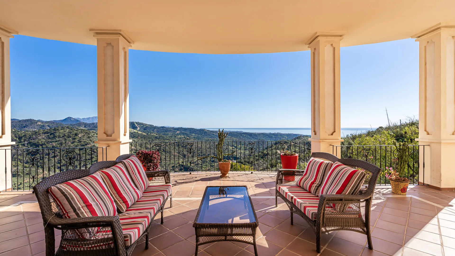 Villa en venta en Forest Hills