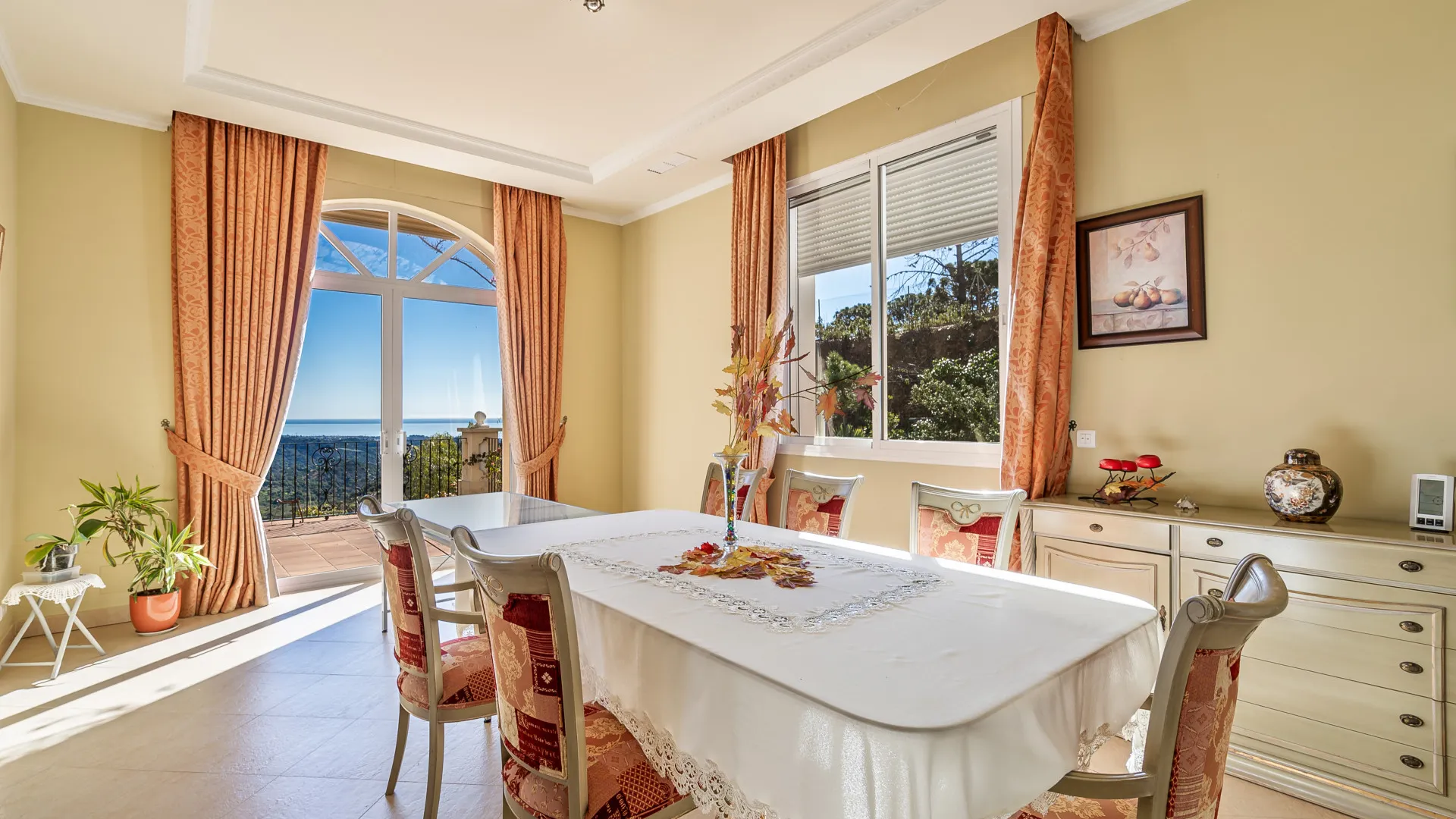 Villa en venta en Forest Hills